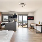 Appartamento Seametry Premium Residencies *